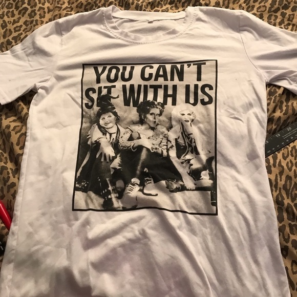 Hocus Pocus  ( Halloween) white Small Tee like new, Just in time for Hall… - Picture 2 of 7